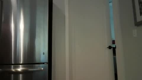 Yummymushhead online show from December 28, 2024, 6:40 pm