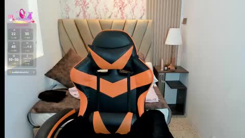 Yuna  online show from September 12, 2025, 7:36 pm