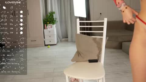 yuna_leen online show from October 14, 2025, 3:24 pm