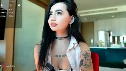 yuna_leen online show from July 18, 2026, 9:57 am