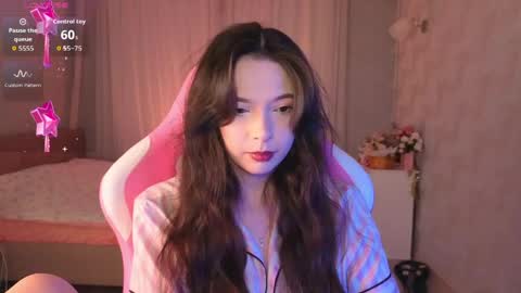 Snapshot of yuna_sunshy chatting on April 30, 2026, 11:31 pm Yuna online show from April 30, 2026, 11:31 pm