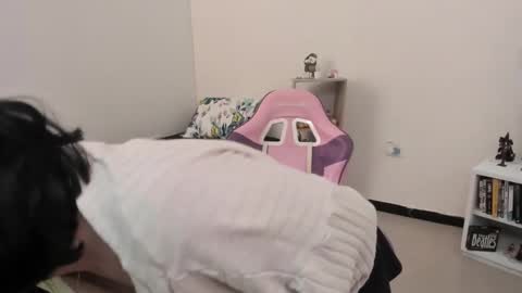 Snapshot of yunablack chatting on February 7, 2025, 3:08 pm Yuna online show from February 7, 2025, 3:08 pm