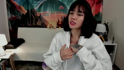 Snapshot of yunablack chatting on October 7, 2025, 2:58 pm Yuna online show from October 7, 2025, 2:58 pm