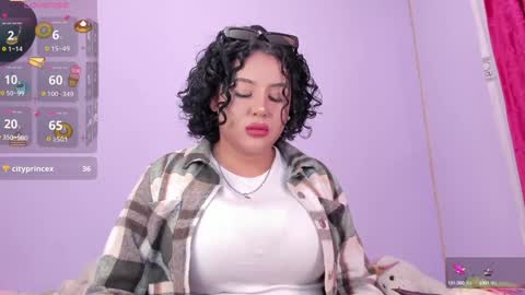 yunahott_ online show from December 15, 2024, 4:40 am