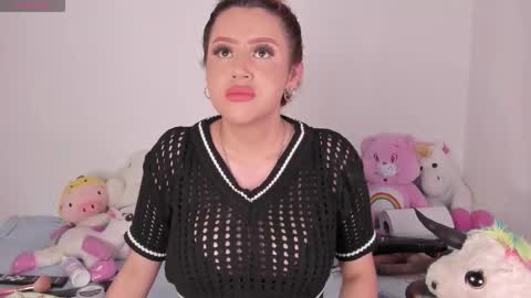 yunahott_ online show from January 19, 2026, 5:11 am