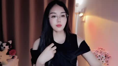 Snapshot of yuner0715 chatting on June 25, 2026, 4:01 am YunEr online show from June 25, 2026, 4:01 am