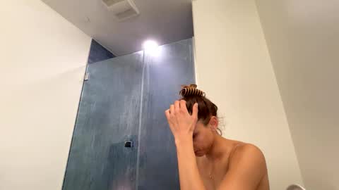 BbyTSSLut online show from October 5, 2025, 8:51 pm