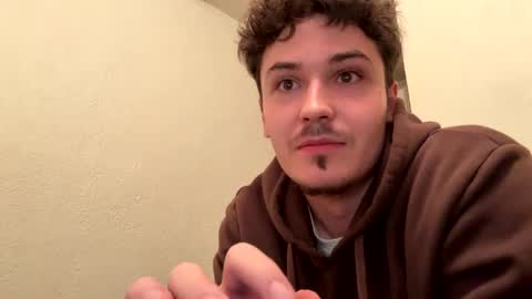 Snapshot of yungstudbev chatting on September 27, 2025, 3:33 am yungstudbev online show from September 27, 2025, 3:33 am