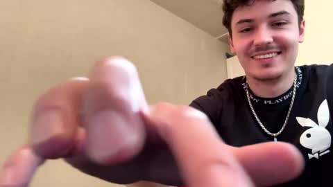 Snapshot of yungstudbev chatting on October 4, 2025, 8:07 pm yungstudbev online show from October 4, 2025, 8:07 pm