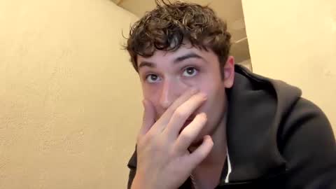 Snapshot of yungstudbev chatting on October 12, 2025, 1:15 am yungstudbev online show from October 12, 2025, 1:15 am