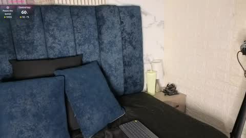 yunkeyc online show from April 7, 2026, 9:04 pm