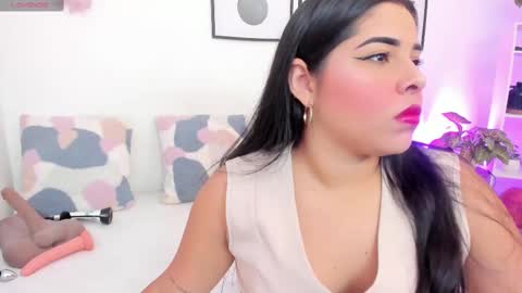 Yunna online show from September 29, 2025, 11:26 am