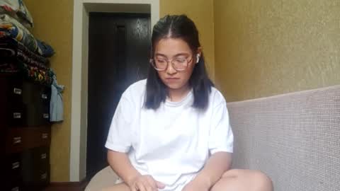 Yuna online show from November 5, 2025, 4:23 am