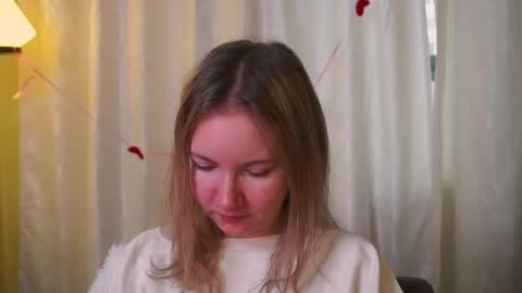 Snapshot of yuricazel chatting on February 12, 2026, 8:09 am Alesia online show from February 12, 2026, 8:09 am