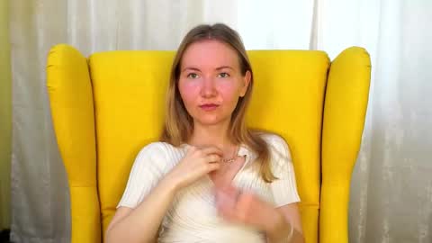 Snapshot of yuricazel chatting on March 4, 2026, 7:36 am Alesia online show from March 4, 2026, 7:36 am