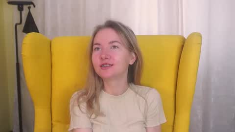 Snapshot of yuricazel chatting on March 9, 2026, 7:23 am Alesia online show from March 9, 2026, 7:23 am