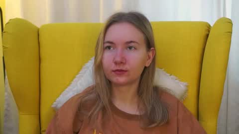 Snapshot of yuricazel chatting on March 20, 2026, 7:24 am Alesia online show from March 20, 2026, 7:24 am