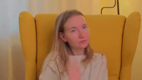 Snapshot of yuricazel chatting on March 24, 2026, 7:24 am Alesia online show from March 24, 2026, 7:24 am