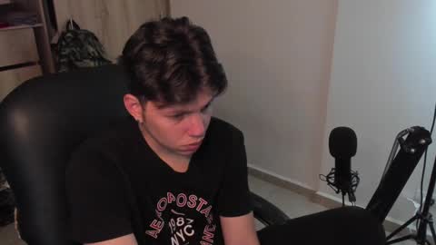 yurii_moody online show from January 22, 2025, 2:15 am