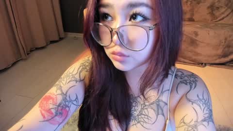 Snapshot of yurikomay chatting on January 24, 2025, 2:51 pm Hi My name Yuriko online show from January 24, 2025, 2:51 pm