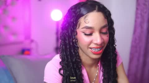 Yuyi Cam online show from October 23, 2025, 3:06 am