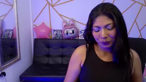 yvanna__smith online show from February 10, 2026, 3:32 am