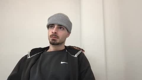 yvesbunnny online show from February 5, 2026, 8:35 pm