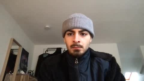 yvesbunnny online show from February 7, 2026, 7:45 am