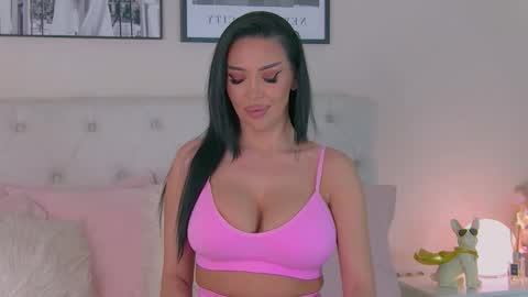 Laura online show from April 10, 2026, 5:34 am