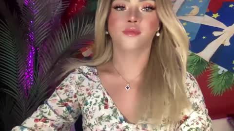 Snapshot of yvonne_guidotti chatting on December 27, 2024, 10:37 pm Miss Cali online show from December 27, 2024, 10:37 pm