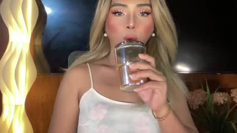 Snapshot of yvonne_guidotti chatting on January 11, 2025, 4:46 pm Miss Cali online show from January 11, 2025, 4:46 pm