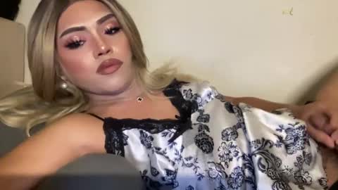 Snapshot of yvonne_guidotti chatting on January 19, 2025, 5:07 pm Miss Cali online show from January 19, 2025, 5:07 pm