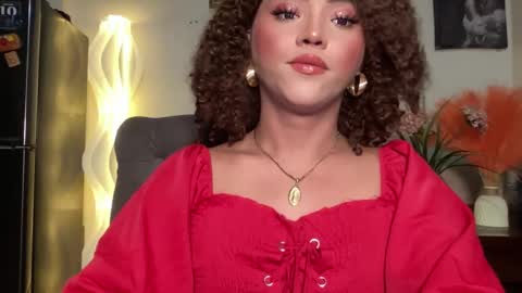 Snapshot of yvonne_guidotti chatting on January 23, 2025, 6:14 pm Miss Cali online show from January 23, 2025, 6:14 pm