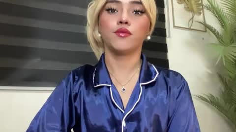 Snapshot of yvonne_guidotti chatting on March 6, 2025, 8:52 am Miss Cali online show from March 6, 2025, 8:52 am