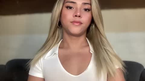 Snapshot of yvonne_guidotti chatting on September 18, 2025, 5:59 pm Miss Cali online show from September 18, 2025, 5:59 pm