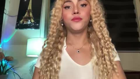 Snapshot of yvonne_guidotti chatting on October 20, 2025, 5:57 pm Miss Cali online show from October 20, 2025, 5:57 pm