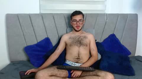 Snapshot of zac_golden chatting on October 26, 2025, 12:27 am Zack online show from October 26, 2025, 12:27 am