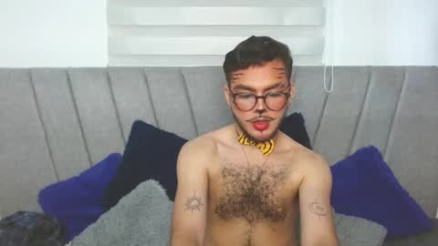 Snapshot of zac_golden chatting on October 27, 2025, 2:15 am Zack online show from October 27, 2025, 2:15 am