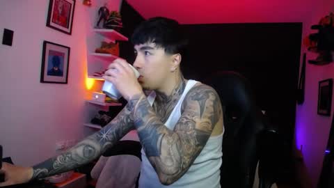 zac_muller1 online show from October 5, 2025, 5:17 am