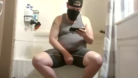 Snapshot of zach42104 chatting on June 15, 2026, 12:46 am zach42104 online show from June 15, 2026, 12:46 am