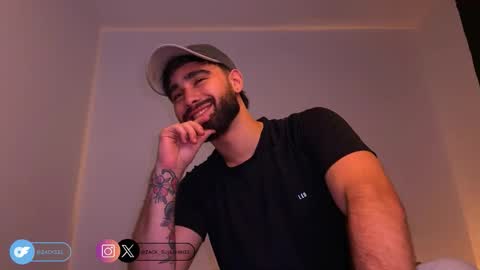 zack_sullivan22 online show from October 9, 2025, 3:04 am