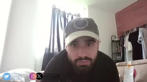 zack_sullivan22 online show from October 21, 2025, 8:31 pm