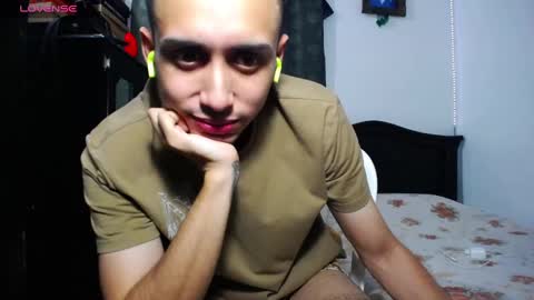 Snapshot of zackdriussyx chatting on January 30, 2025, 11:02 pm zackdriussyx online show from January 30, 2025, 11:02 pm