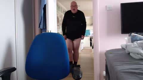 Zac Smitj online show from February 6, 2025, 10:37 am