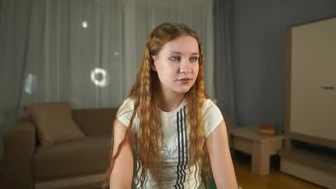 Marina online show from October 11, 2025, 1:42 pm