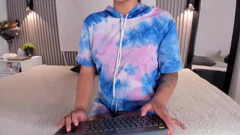 zafira online show from December 22, 2025, 12:24 pm