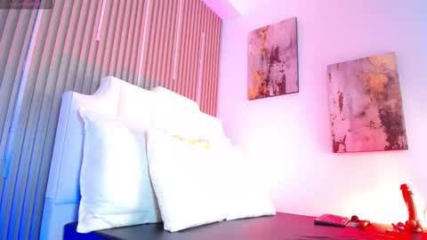 Zafiro online show from March 17, 2026, 5:00 am