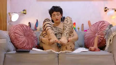 Karina  online show from October 2, 2025, 3:30 pm