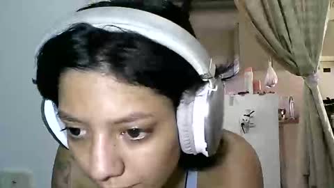 Snapshot of zafiro_rubi chatting on May 20, 2026, 3:07 pm Zafiro online show from May 20, 2026, 3:07 pm
