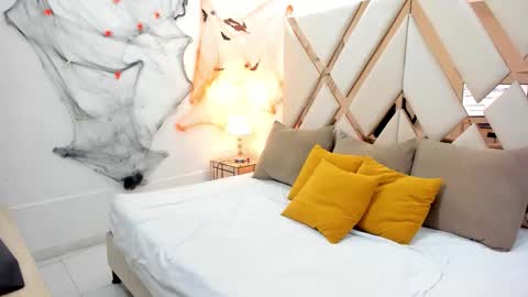 Zafiro  online show from October 24, 2025, 12:12 pm